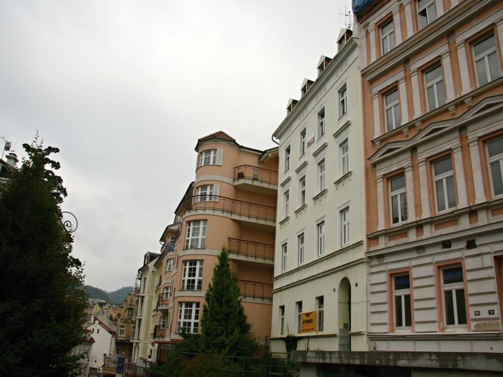 Apartment Zamecky 674 Karlovy Vary Camera foto